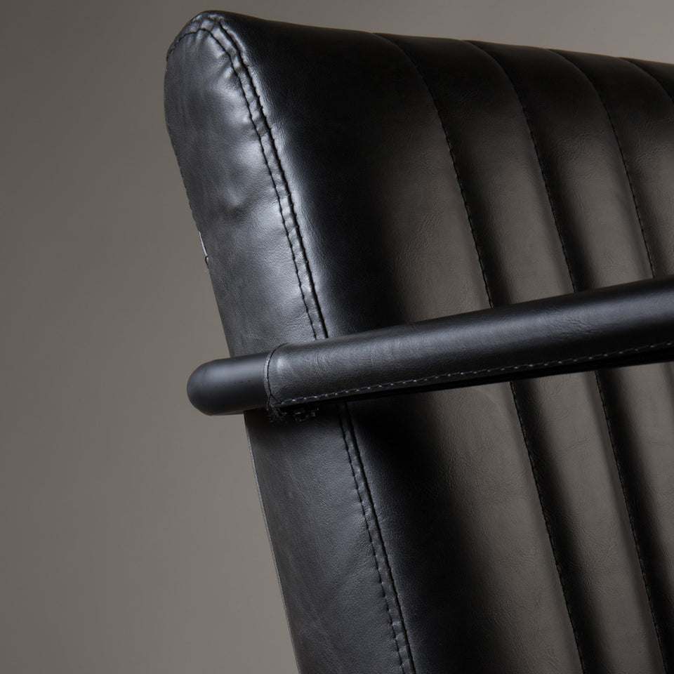 Stitched - kožená stolička