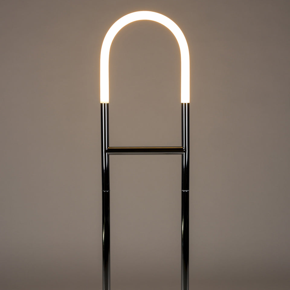 Arch - chrómová stojanová lampa