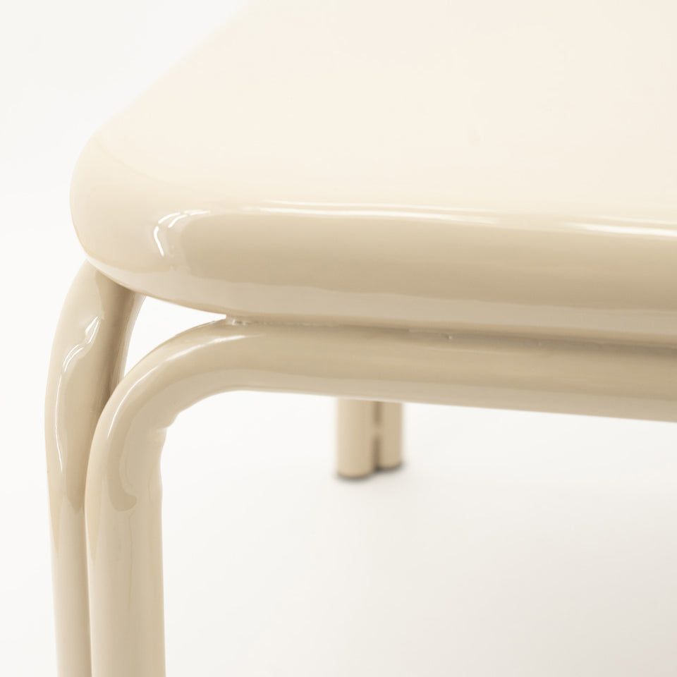 Zilo - kávový stolík