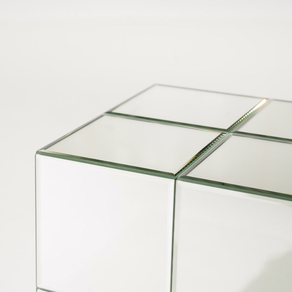 Flector - príručný stolík