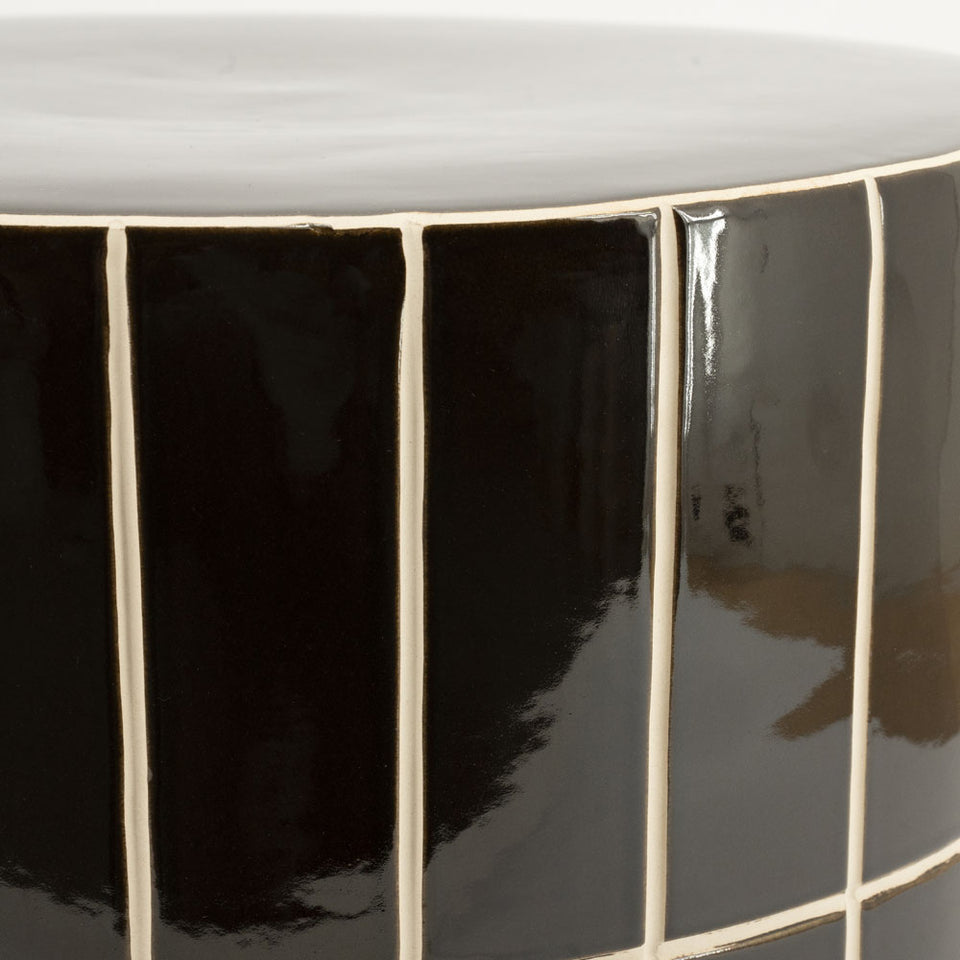 Tiletastic - príručný stolík