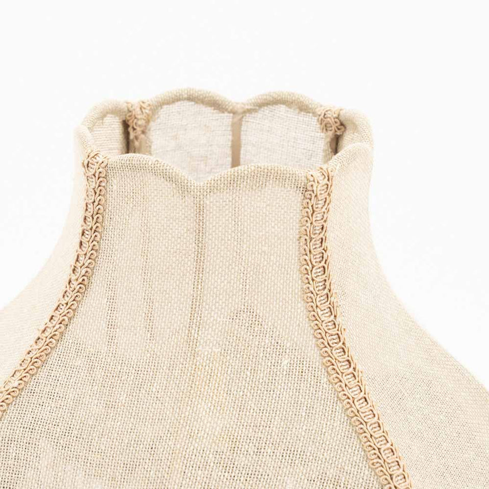 Fringaloo - stolová lampa