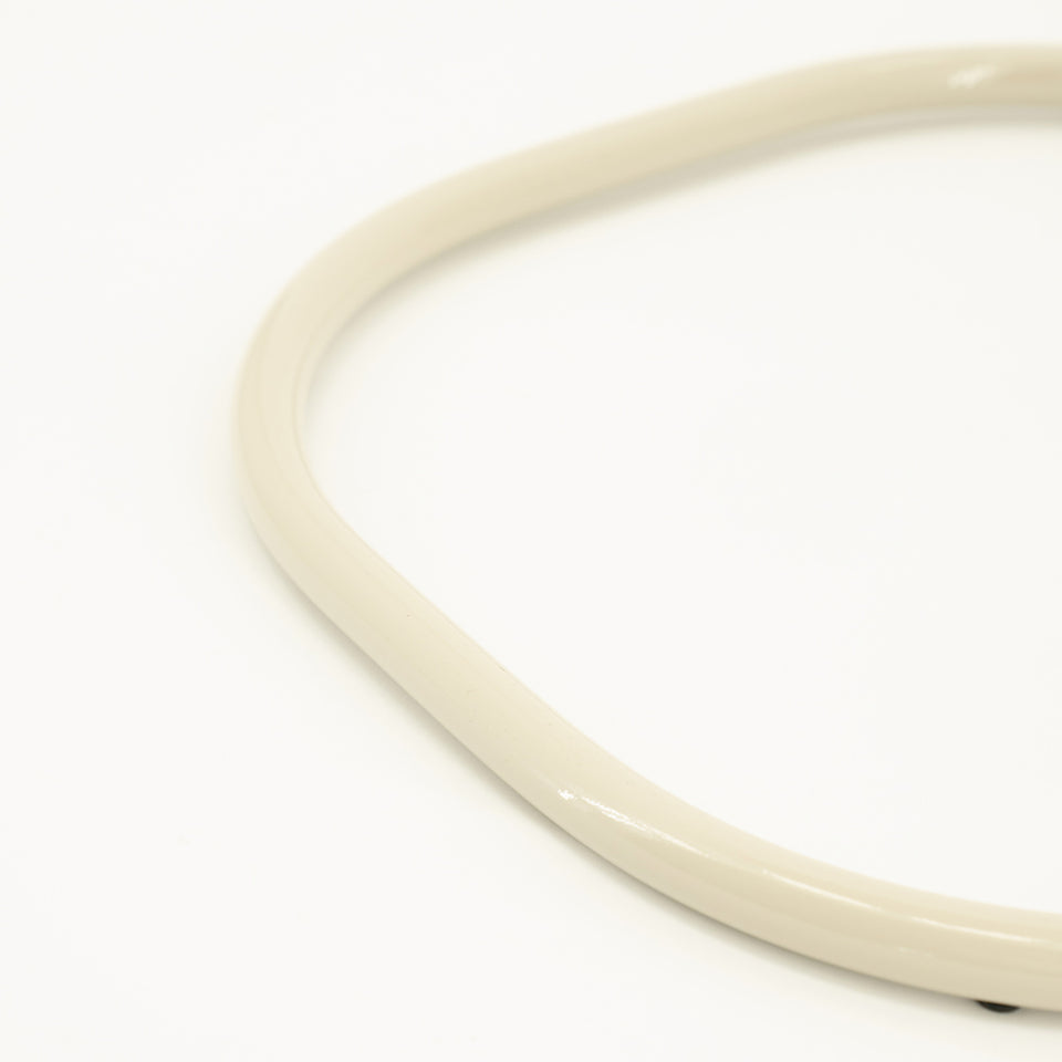 Buddy - príručný stolík