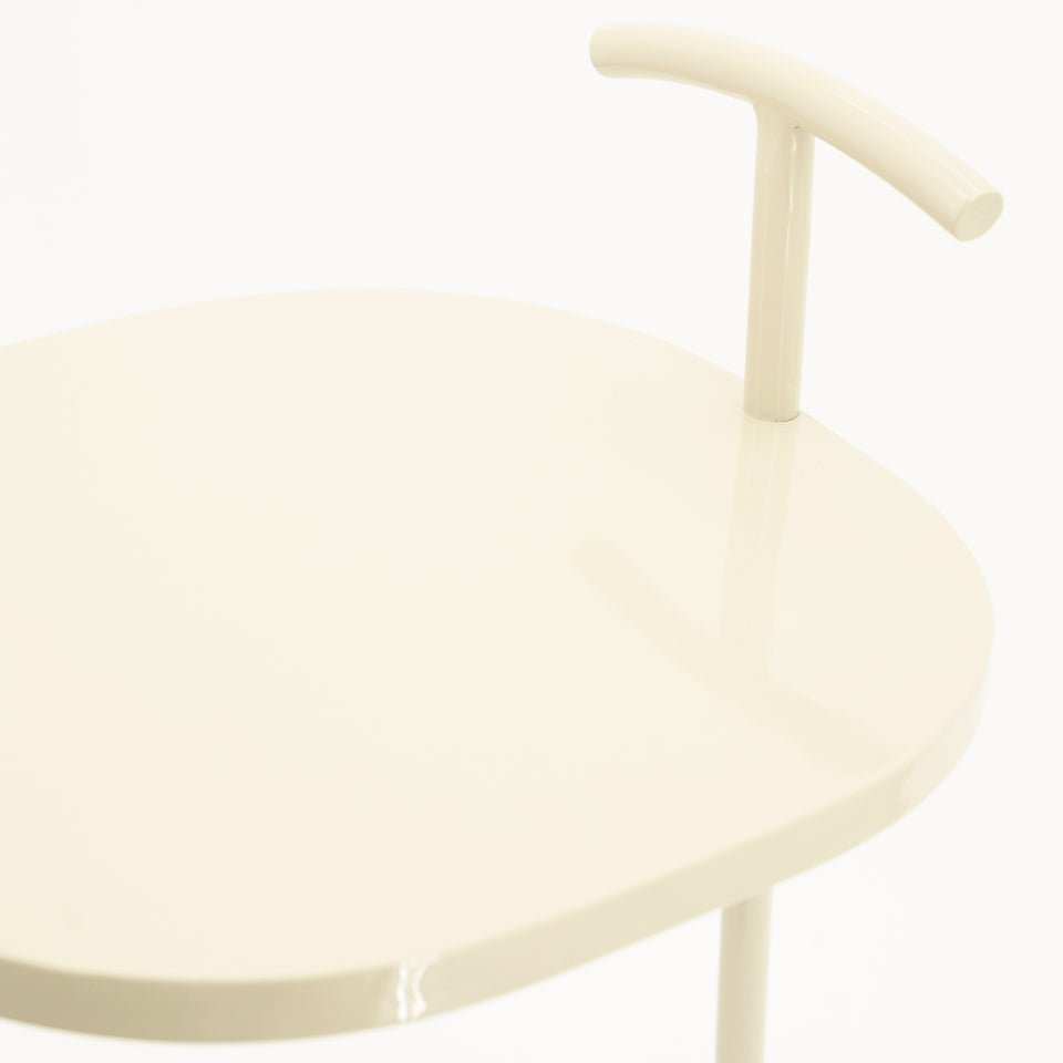 Buddy - príručný stolík