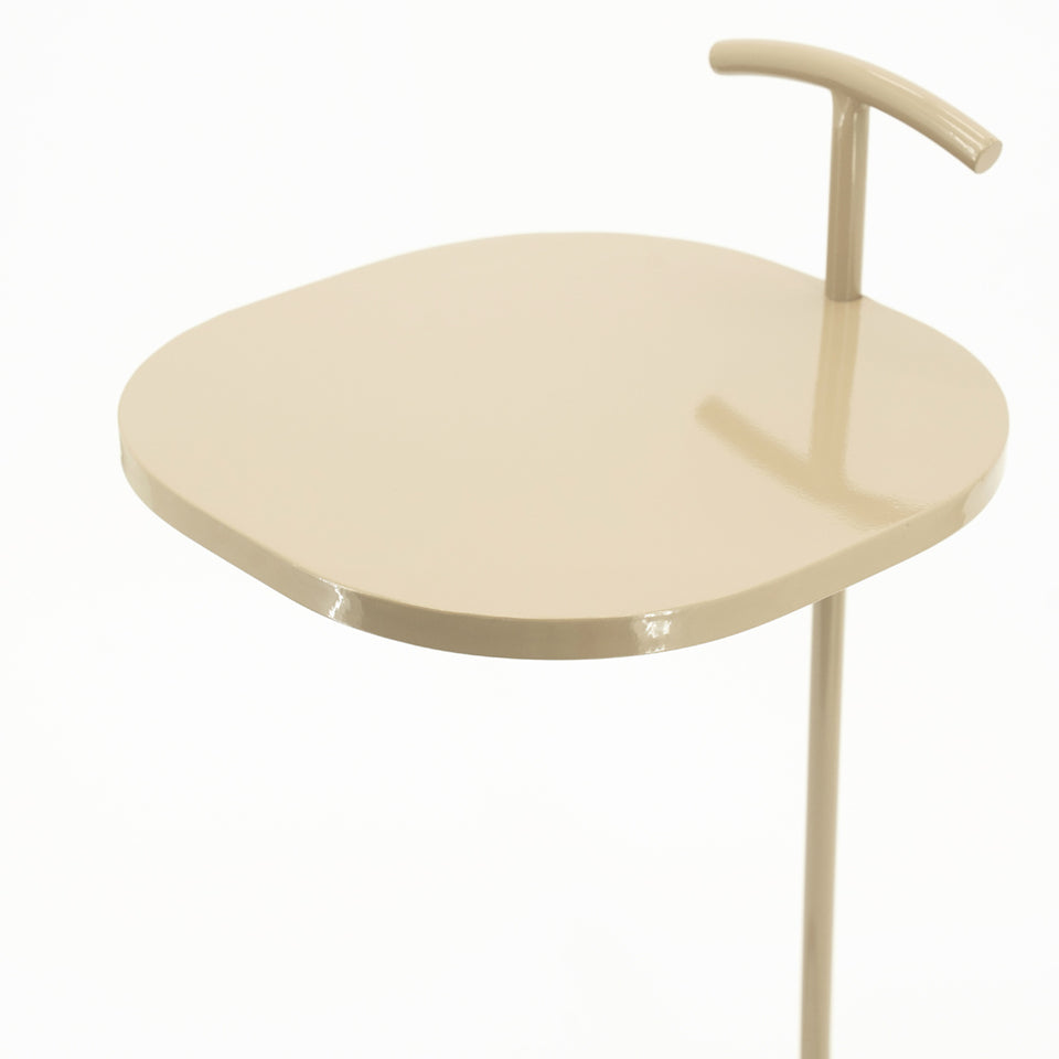 Buddy - príručný stolík