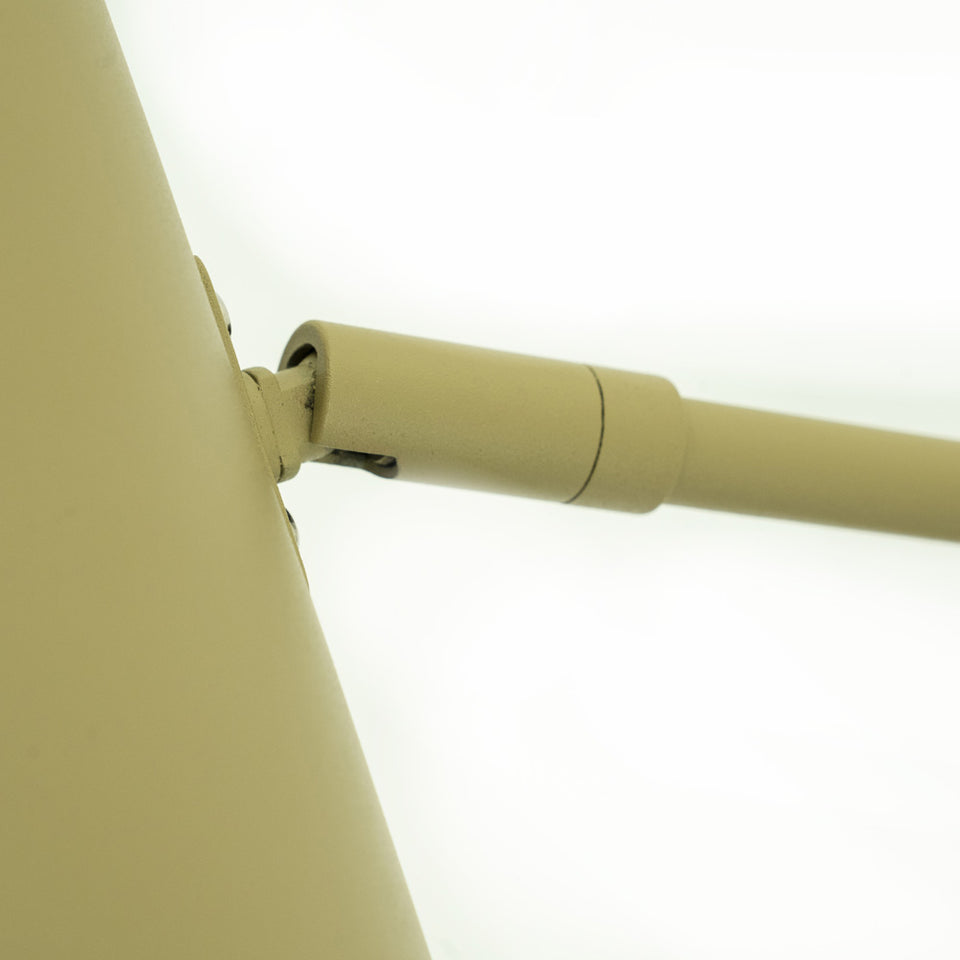 Capa - stolová lampa