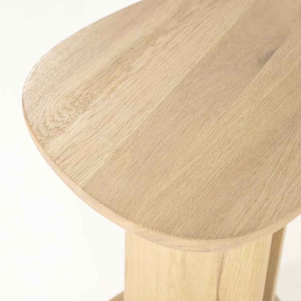 Lori - príručný stolík