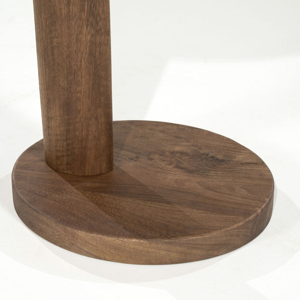 Novia - príručný stolík