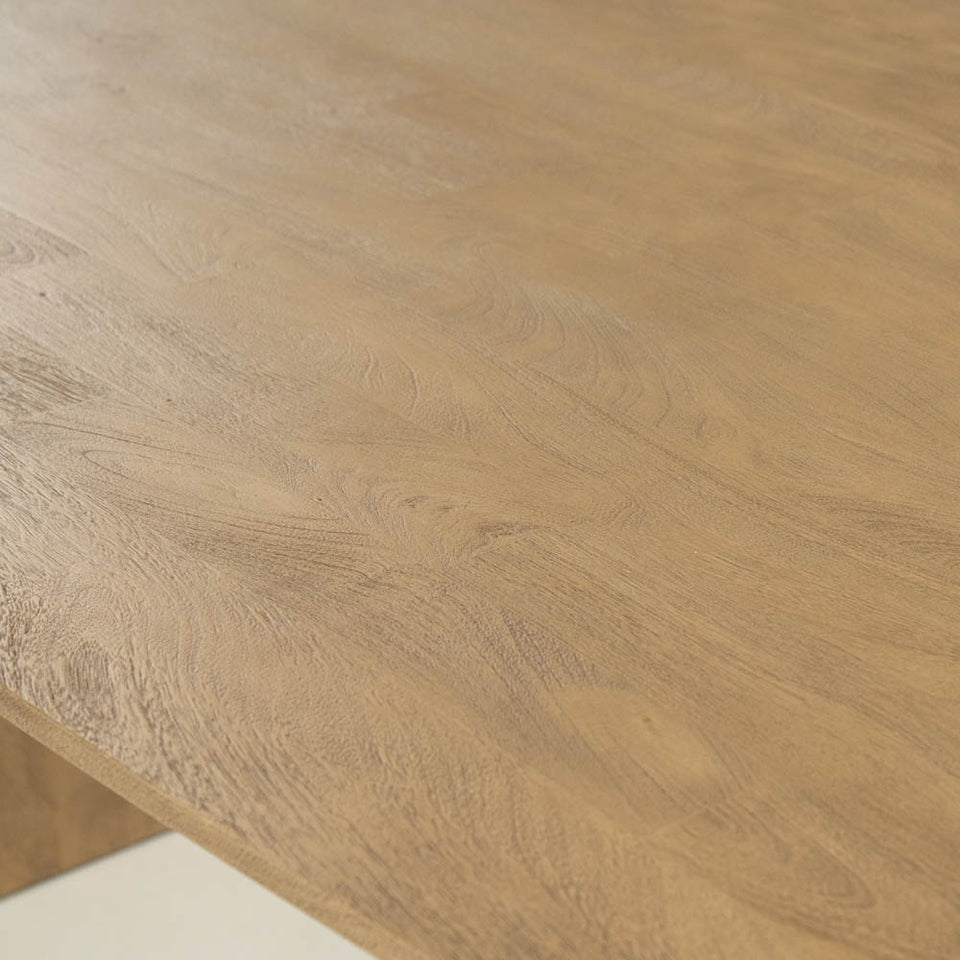 Lune - jedálenský stôl