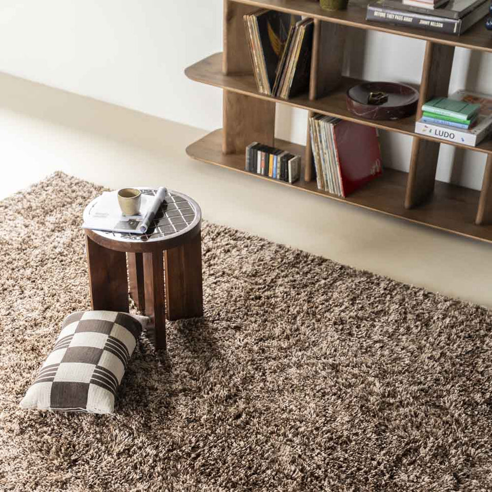 Tiles - príručný stolík