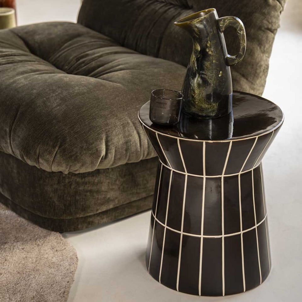 Tiletastic - príručný stolík