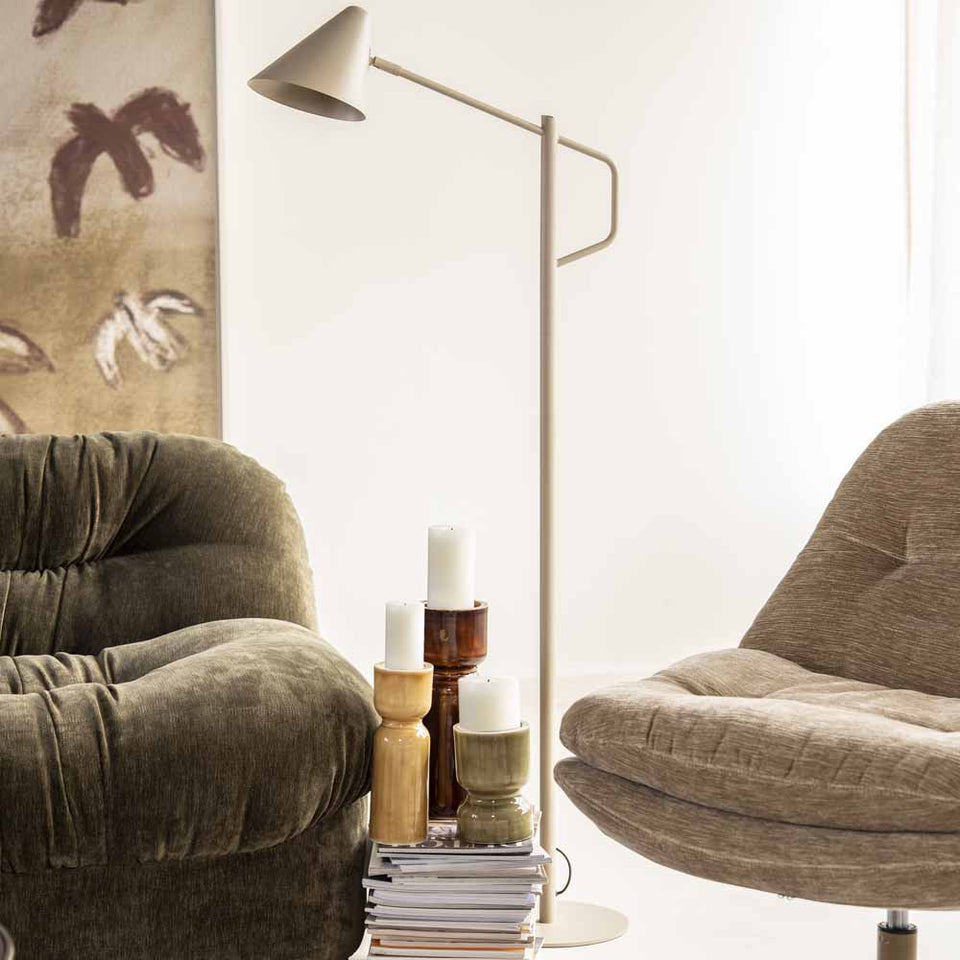 Capa - stojanová lampa