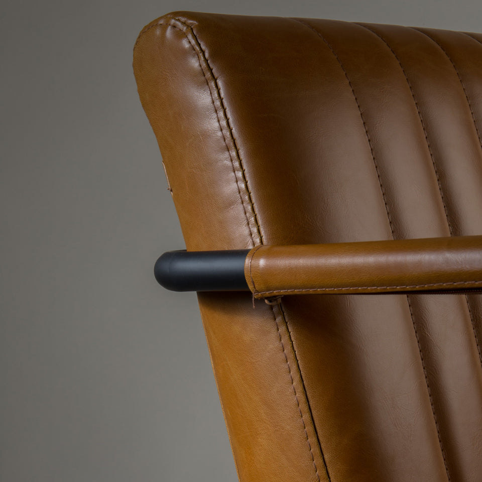 Stitched - kožená stolička